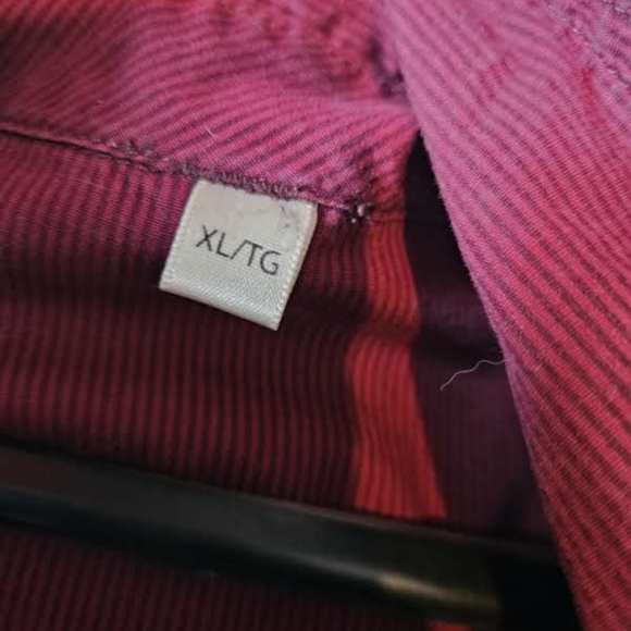 Men's XL long sleeve button up shirt - Picture 2 of 3